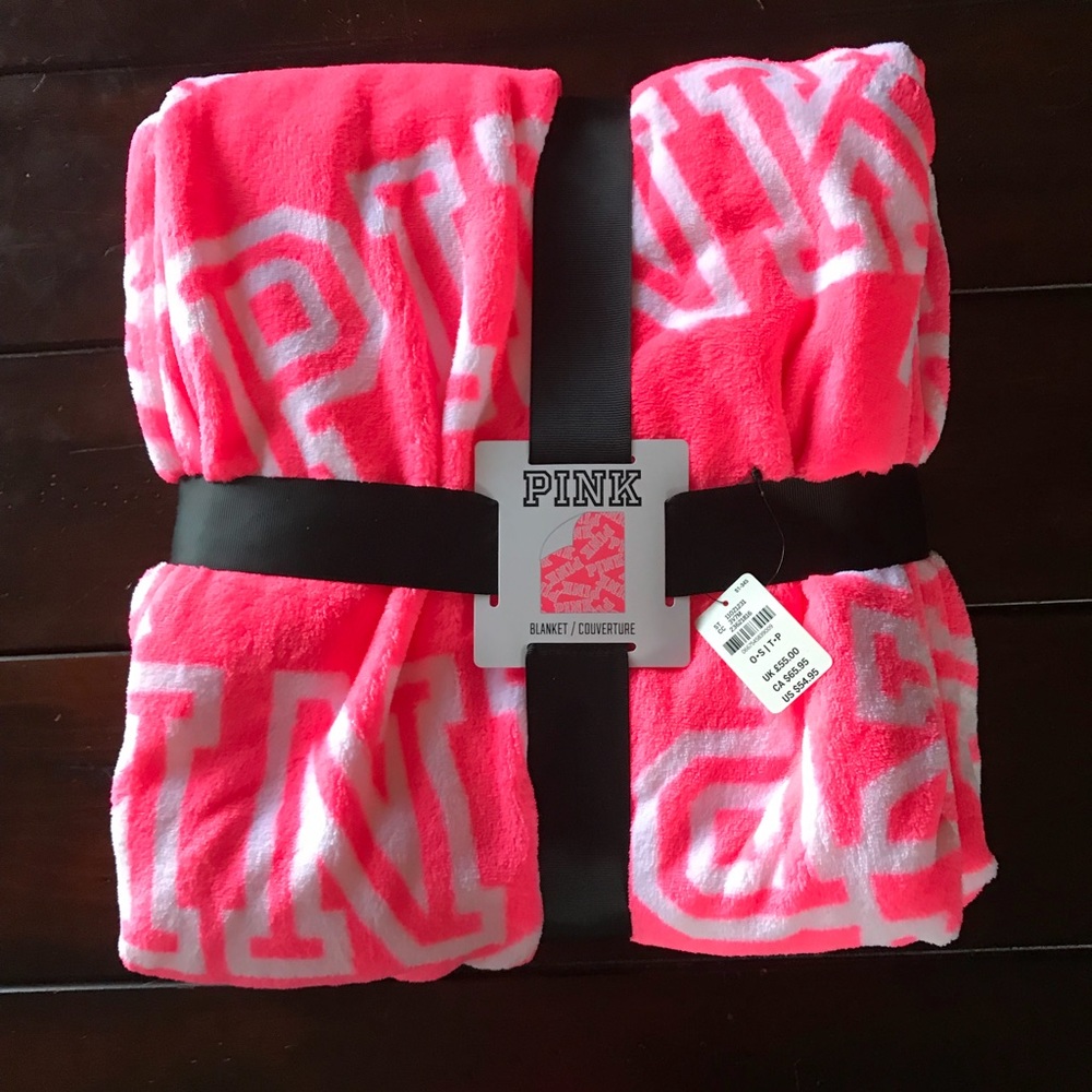 NWT PINK Victoria’s Secret blanket
